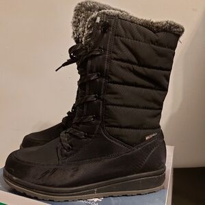 Kamik Waterproof Winter Boots Size 7 Black Lightweight Soft Cold Weather Boots